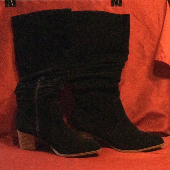 Knee High Slouch Boots - Picture 1 of 5